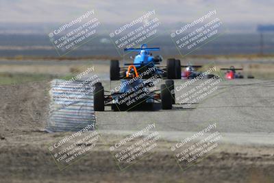 media/Oct-26-2025-CalClub SCCA (Sun) [[8ce1e69566]]/Group 3/Grapevine/